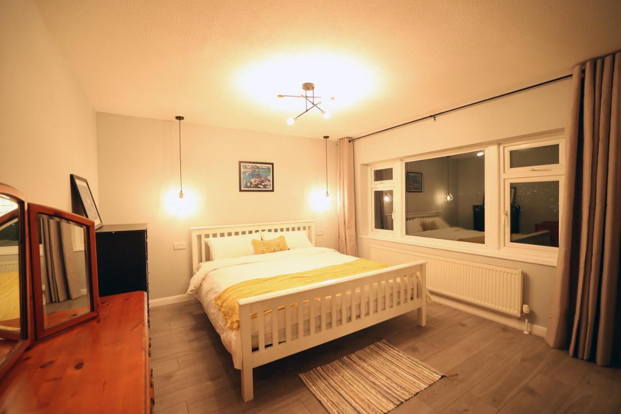 Bath City Skyline Spacious 3 Bed House For Family Esterno foto